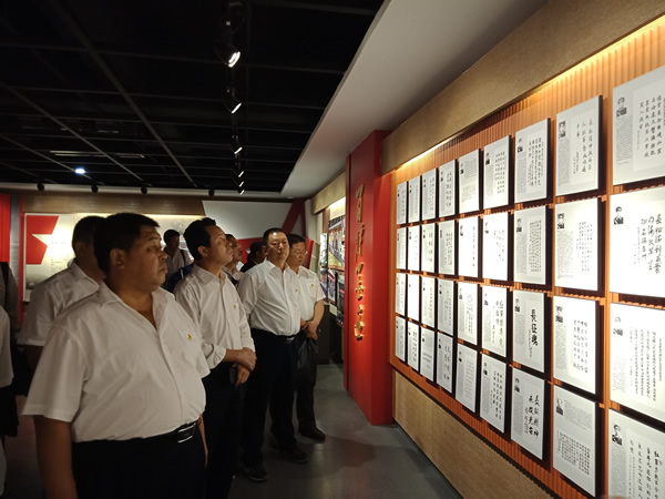 隴運(yùn)集團(tuán)公司黨委開(kāi)展“不忘初心、牢記使命”紀(jì)念建黨98周年主題黨日活動(dòng)